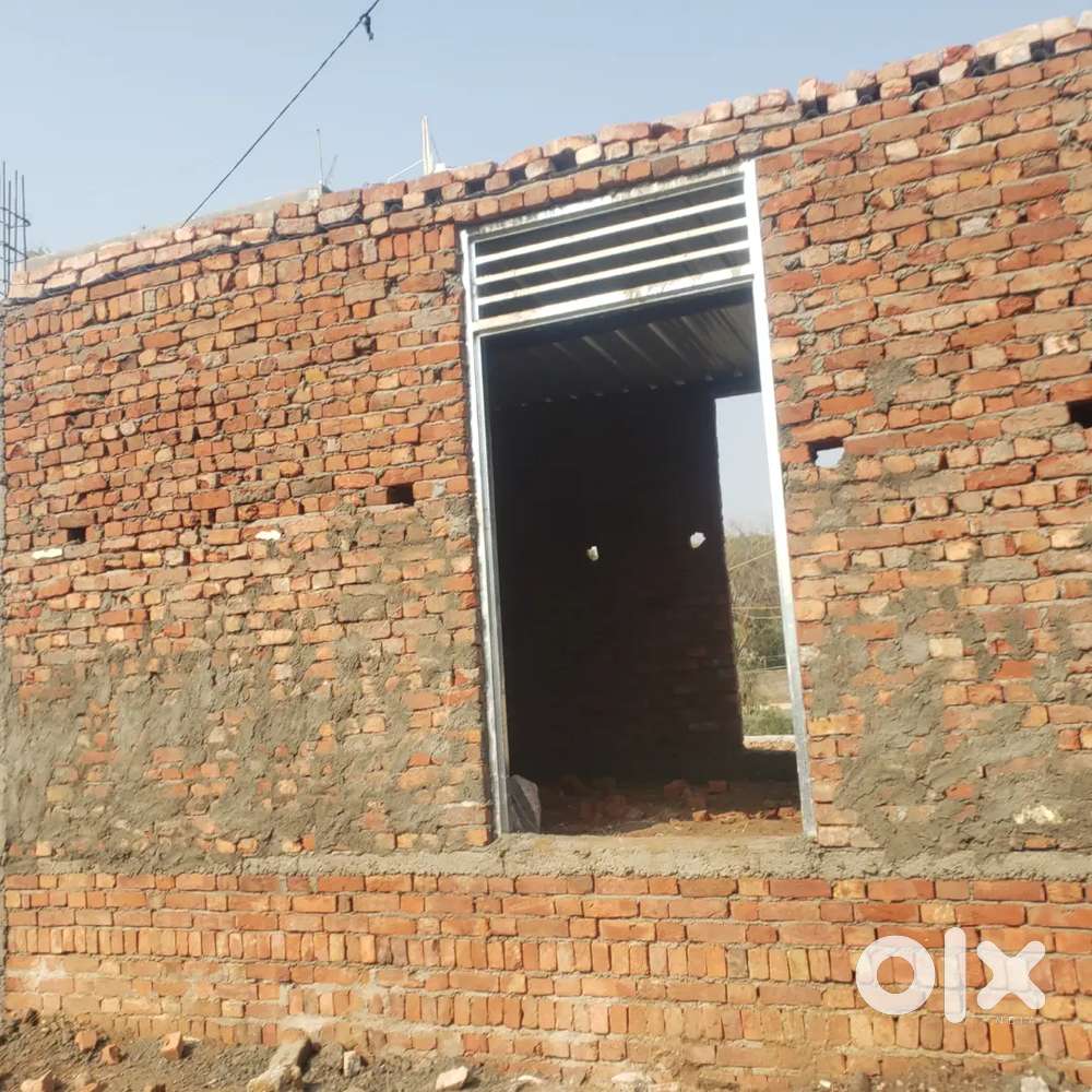 60 gaj  ka plot puri basabat ke bicch