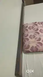 King size bed with wakefit mattresses