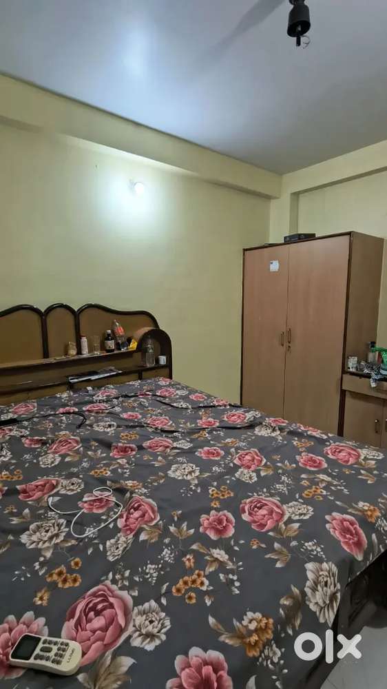 2bhk fully furniture flat family or bechlors