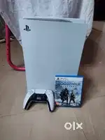 Play station 5 with God of war Cd