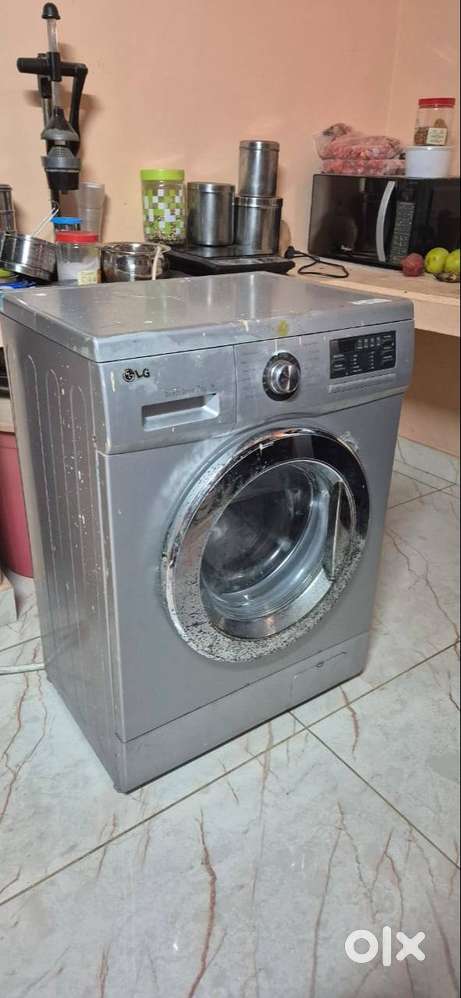 LG Fully automatic 7 Kg front load