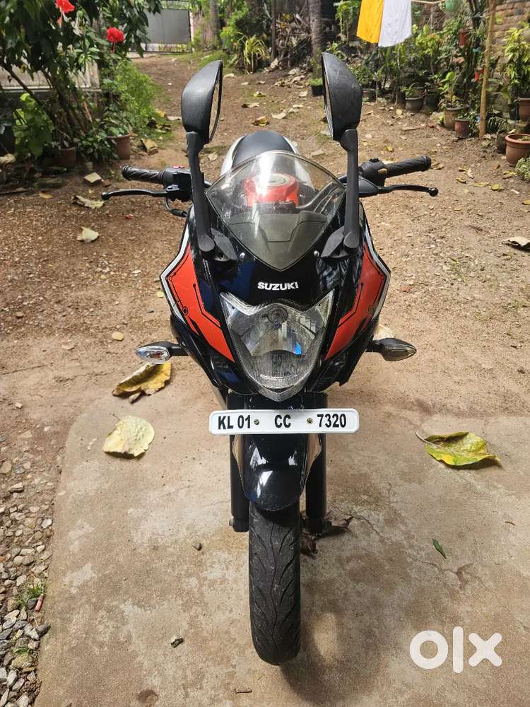 Suzuki gixxer sf