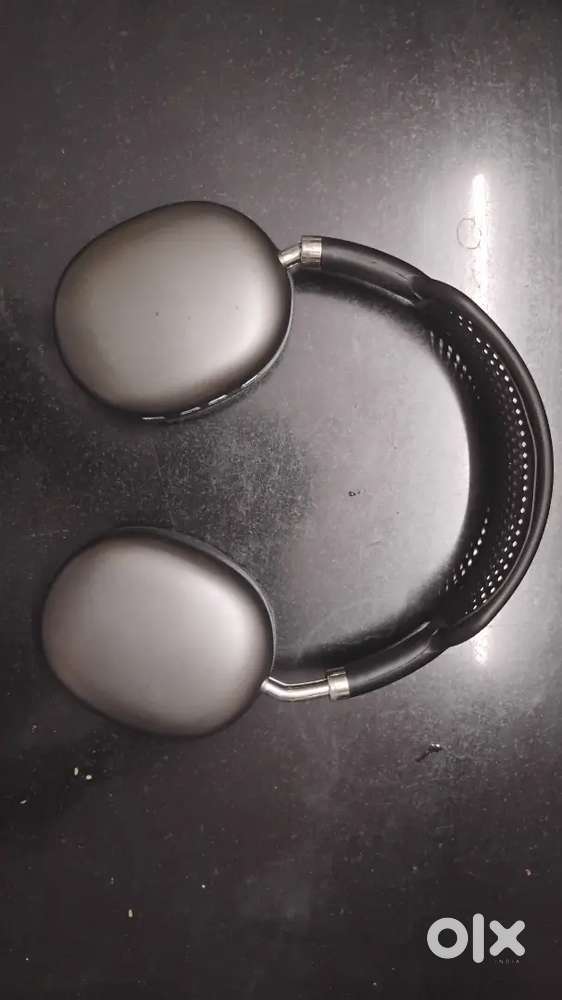 P9 headphone