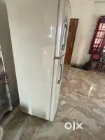 220 litres double door fridge