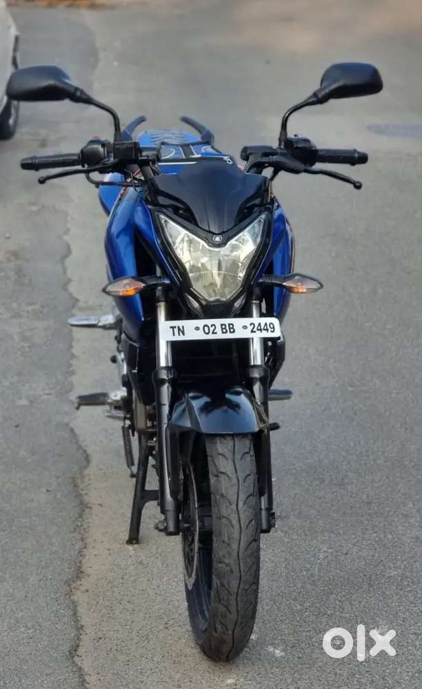 Bajaj pulsar ns200 black 2017 very low km low usage exelent conditio