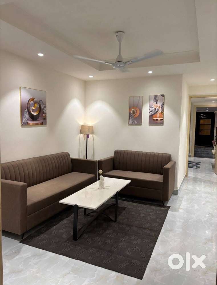 Fully furnished 2Bhk flat for rent in Saket near Metro.