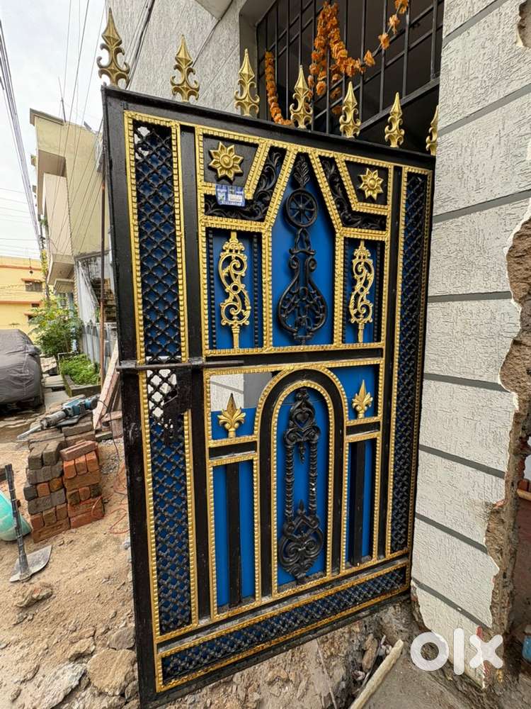Second Hand Iron Gate – 80 x 45 Inches