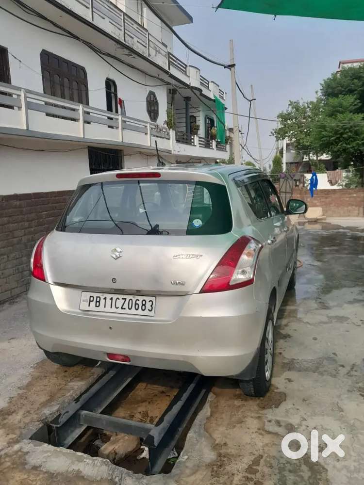 Maruti Suzuki Swift 2012