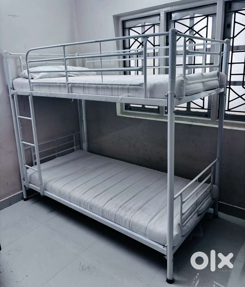 Bunker Bed