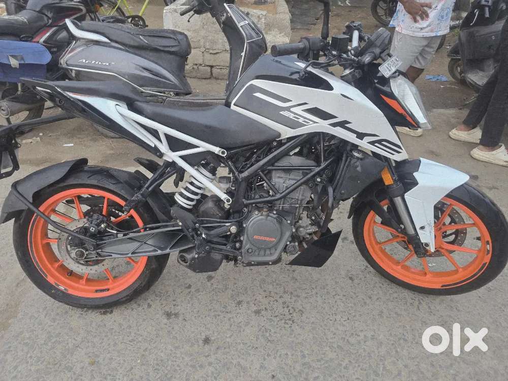 KTM DUKE 200 ABS AP vehicle (Negotiable)