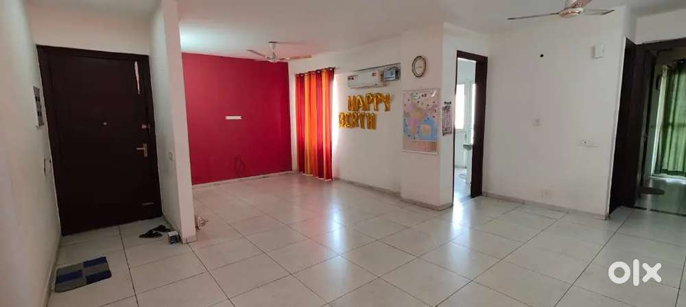 3bhk semi furnished flat on Chandigarh Ambala Highway Zirakpur