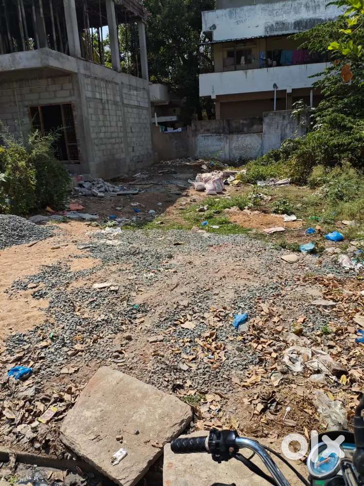 Open plot ₹ 11 lakhs per cent near Railway station and LIC office