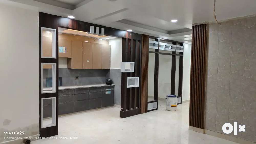 Semi Furnished 4bhk Independent floor for sale in sec.3 vasundhra