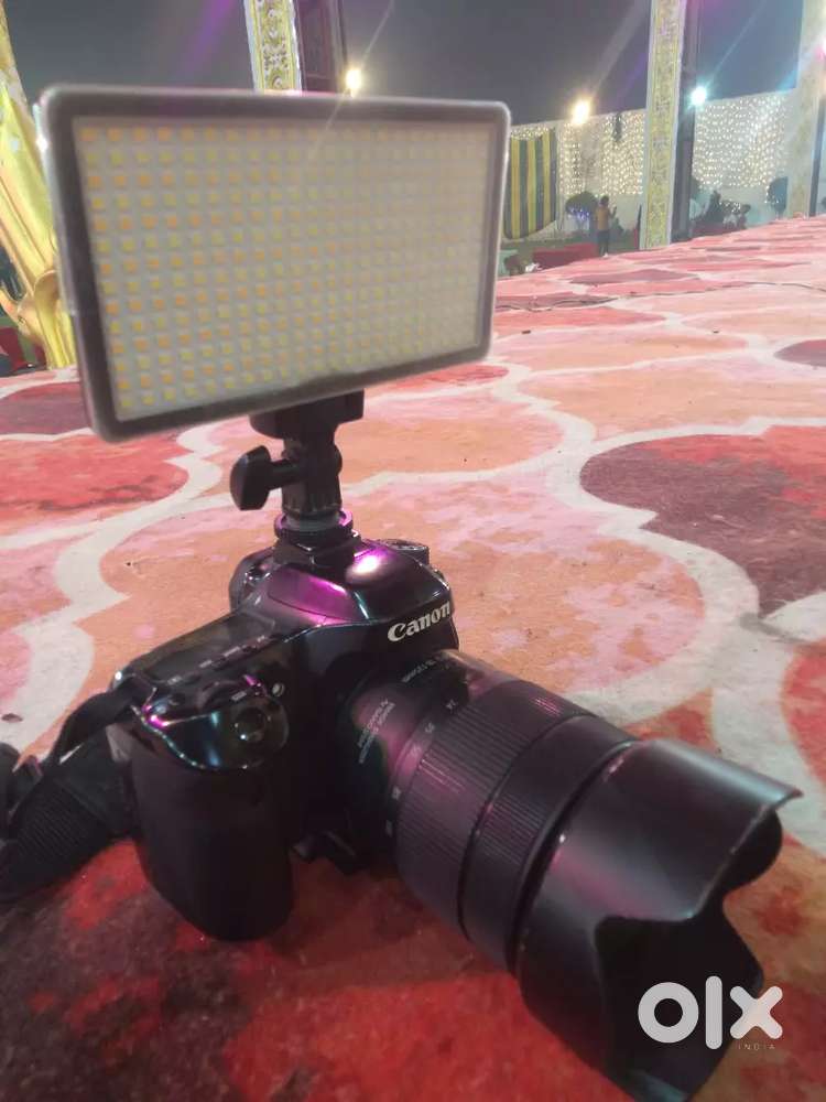 Canon 80d  camera