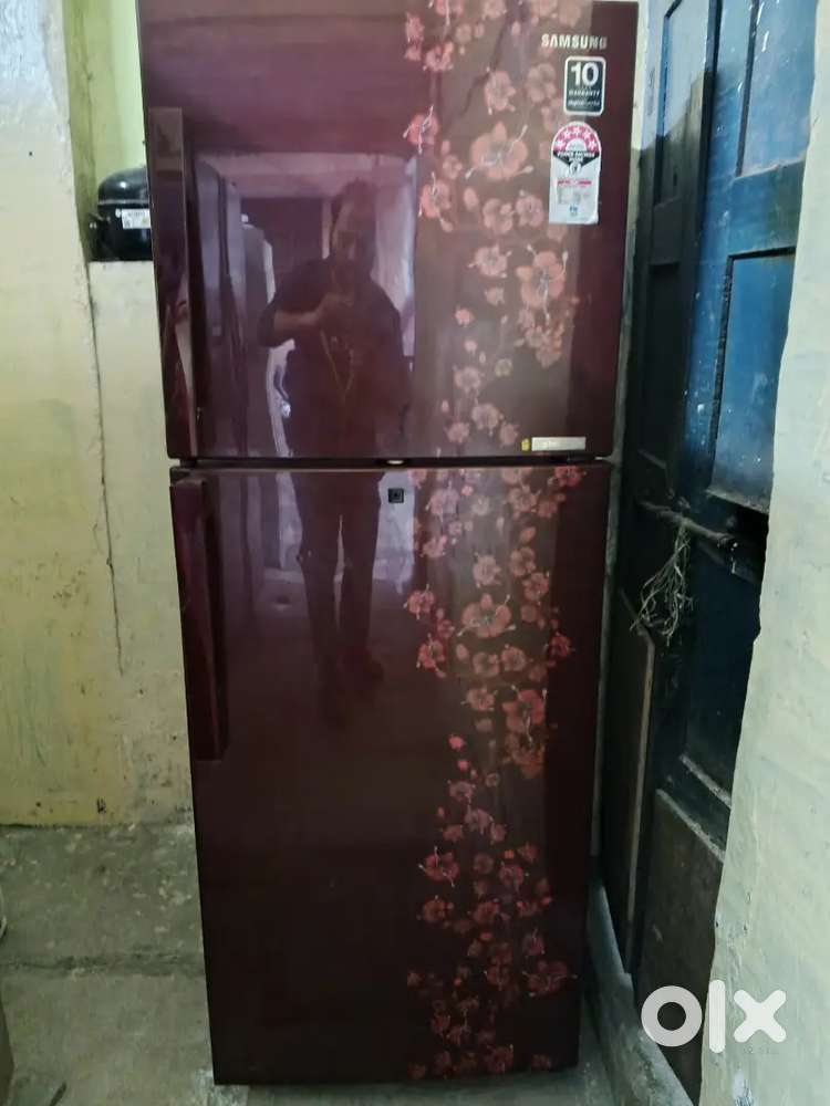 Sumsung refrigerator perfect condition 361 liter capacity