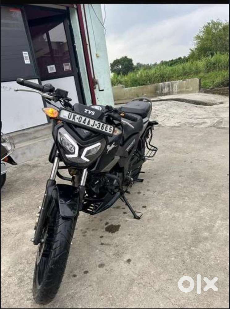 TVS RAIDER 125- BLACK ..LOCATION - HALDWANI UK