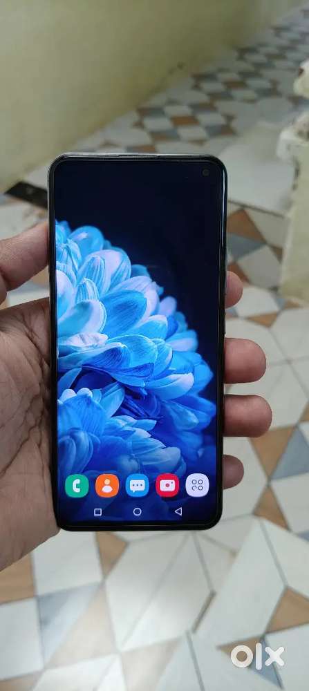 Vivo V17 8+4/128 gb