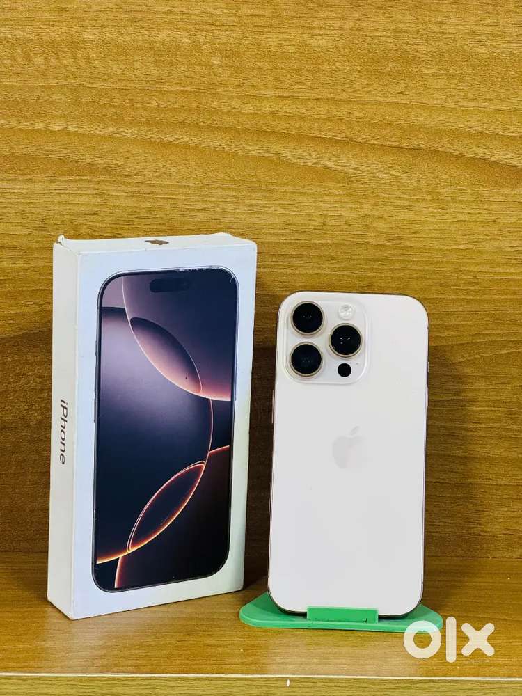 IPHONE 16 PRO 256 GB  92 BH DESERT TITANIUM