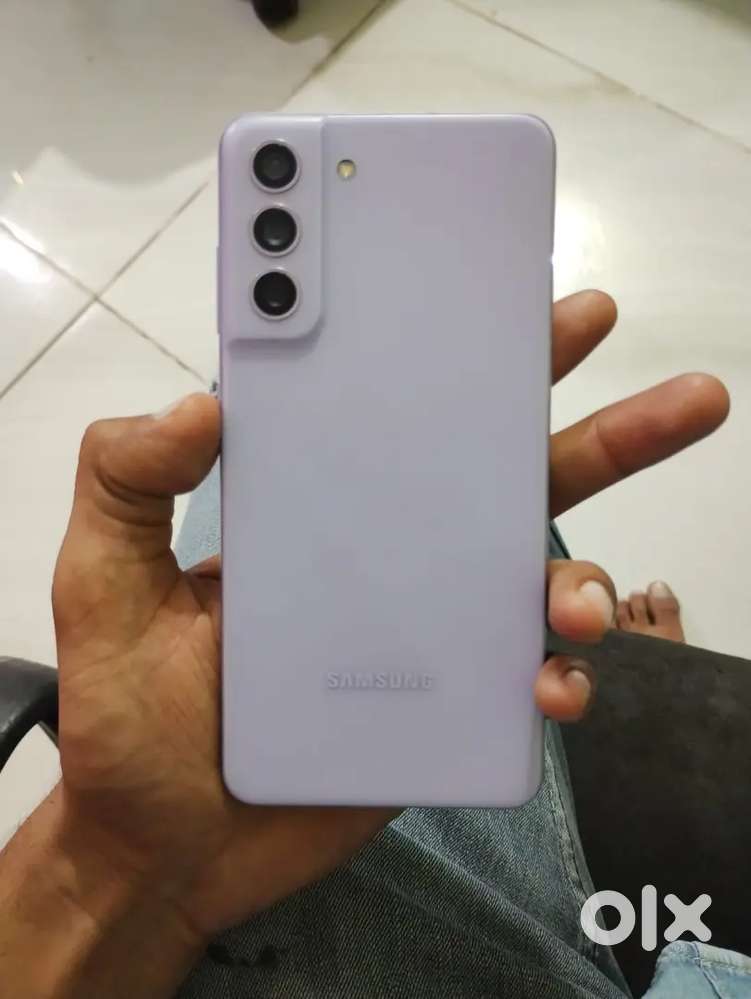 Samsung S21 fe urgent sold top.condition phone