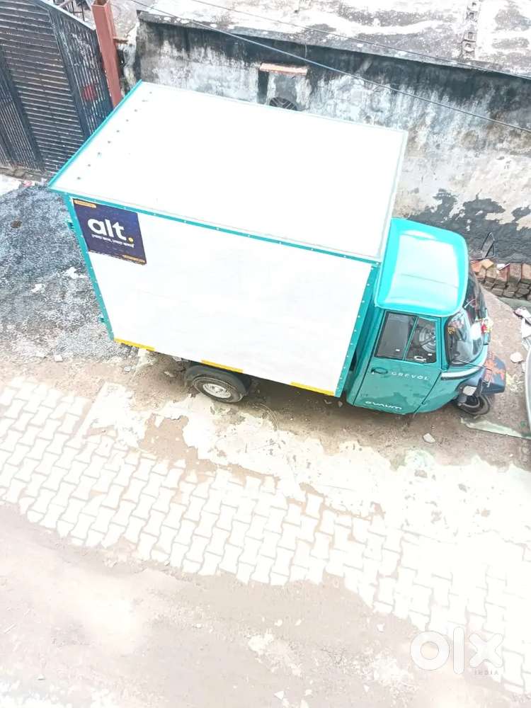 1ड्राइवर चाहिए 3 व्हीलर ऑटो लोडिंग कार्गो के लिए