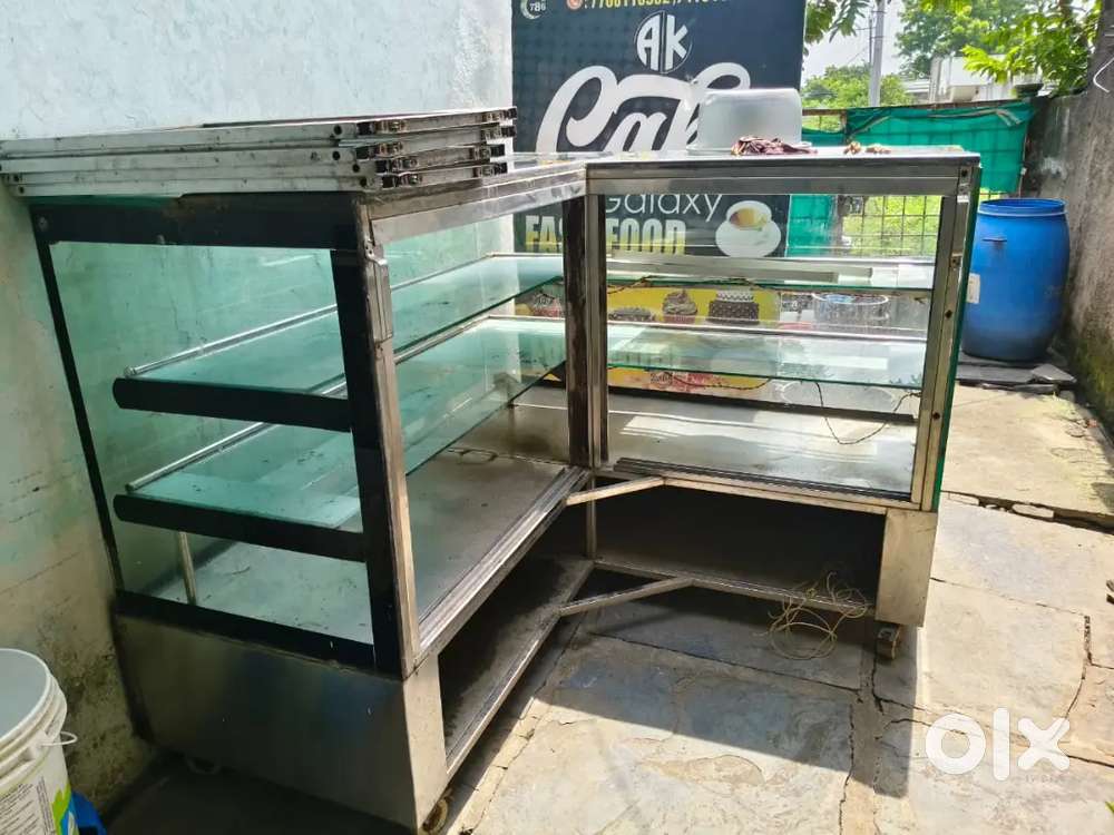 (L) shap bakery display counter