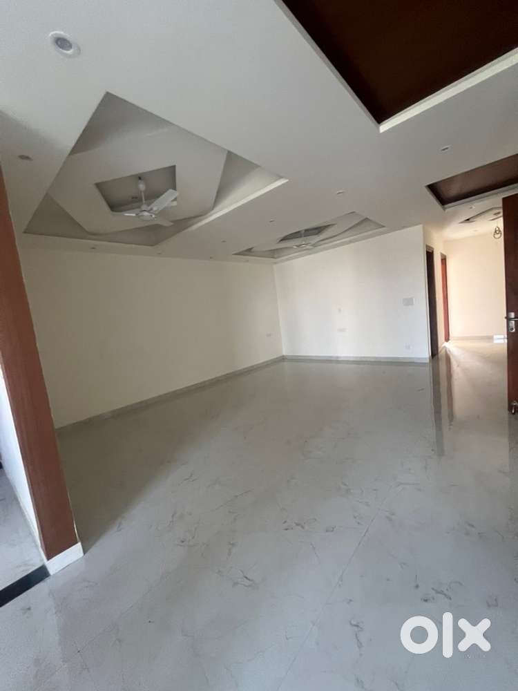 A newly built up builder floor is for rent in sec-75 in Rs 29,000/-