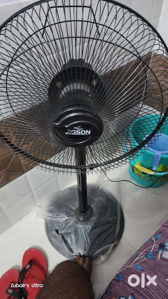 A Jigson stand fan