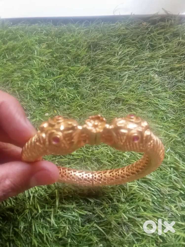 1 gram gold fake kada online liya tha dena hai size bada aa gaya