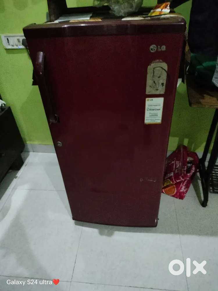 Mahoon fridge sell krni h