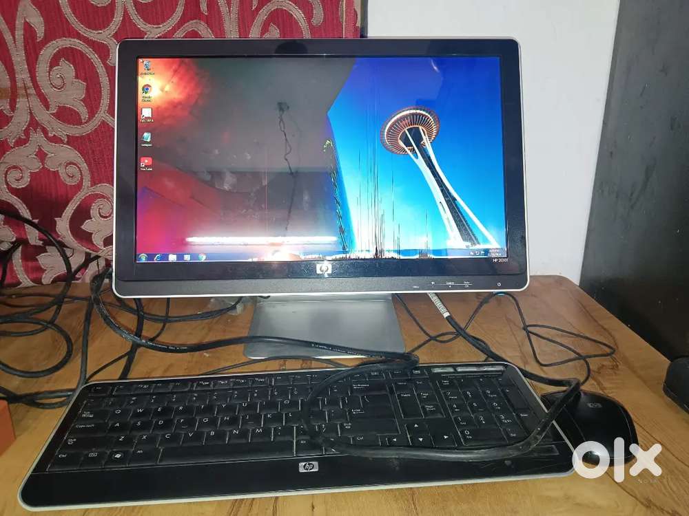 HP COMPUTER windows 7 (CPU,monitor, keyboard,mouse)