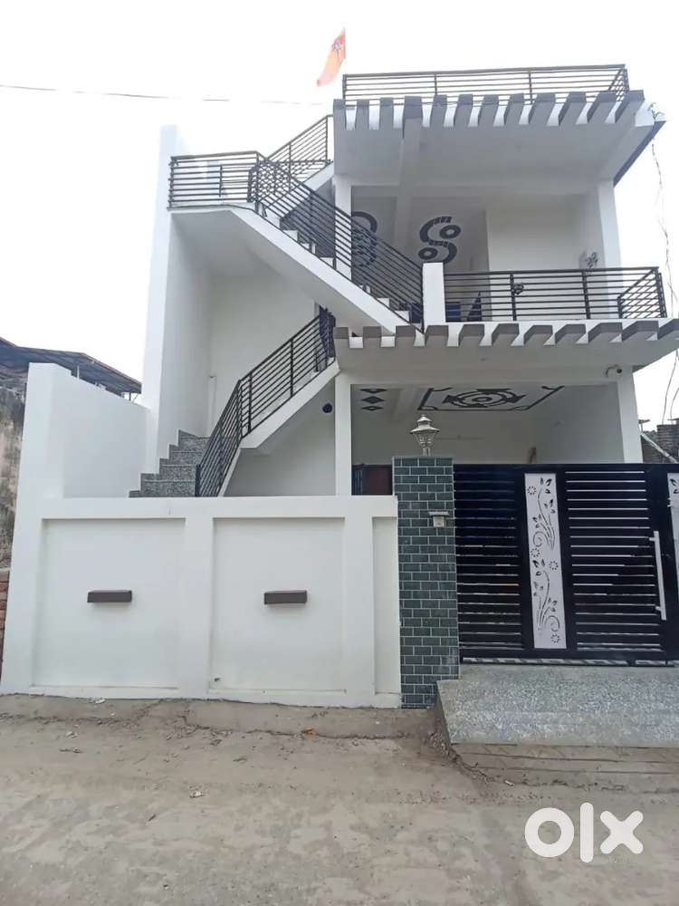 C-23 ROOMS FOR RENT AVAILABLE