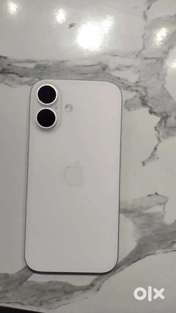 iPhone 16 128gb white colour