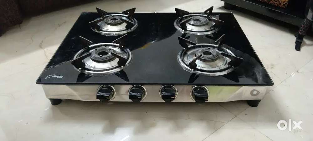4 burner Gas stove