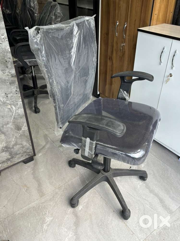 New brand office chair ( brio model)