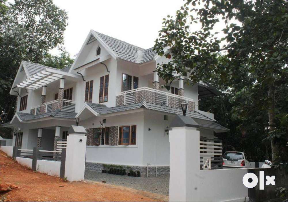 4BHK Brand new House with 10cent in Manarcadu, Kottayam.3100 sqft