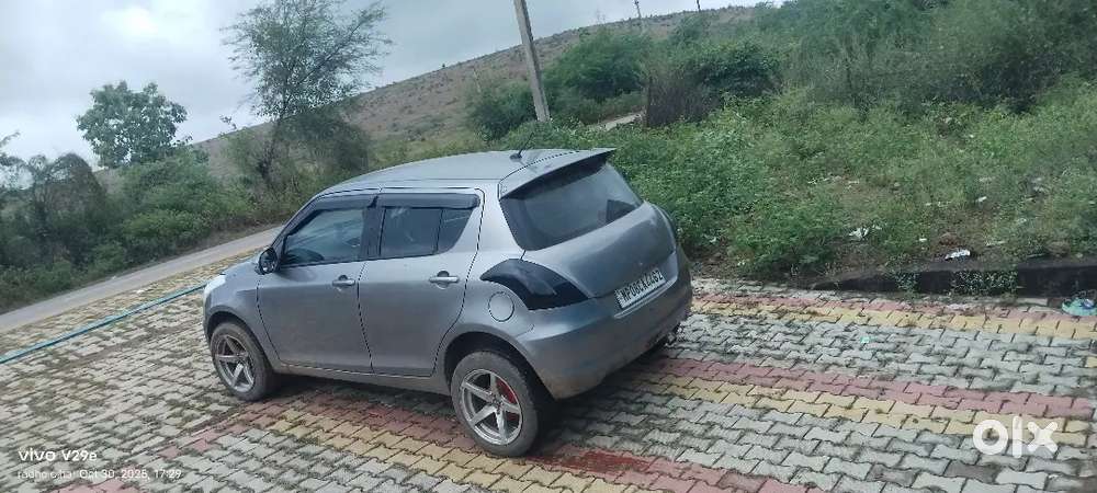 Maruti Suzuki Swift 2014 Petrol 130000 Km Driven