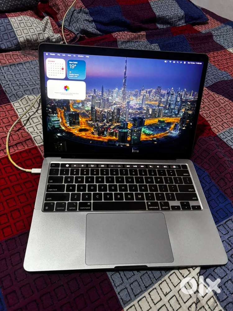 Apple Macbook M1 Pro
