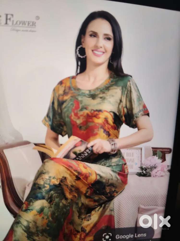 Wanted sales girl or ladies for nightwear shop