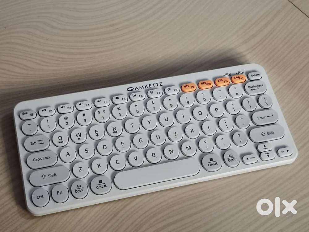 Amkette New and Improved Optimus BT 4 in 1 Multi Device Wireless Keybd