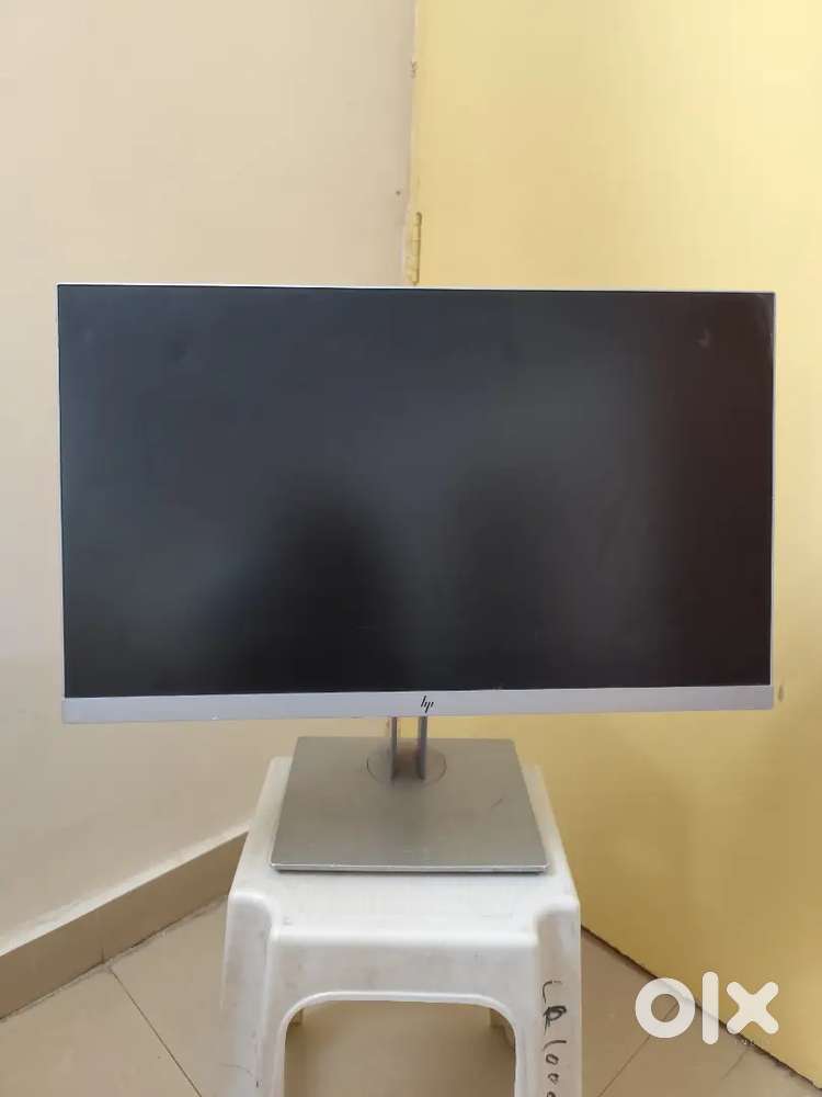 HP 24 inch monitor for sale
