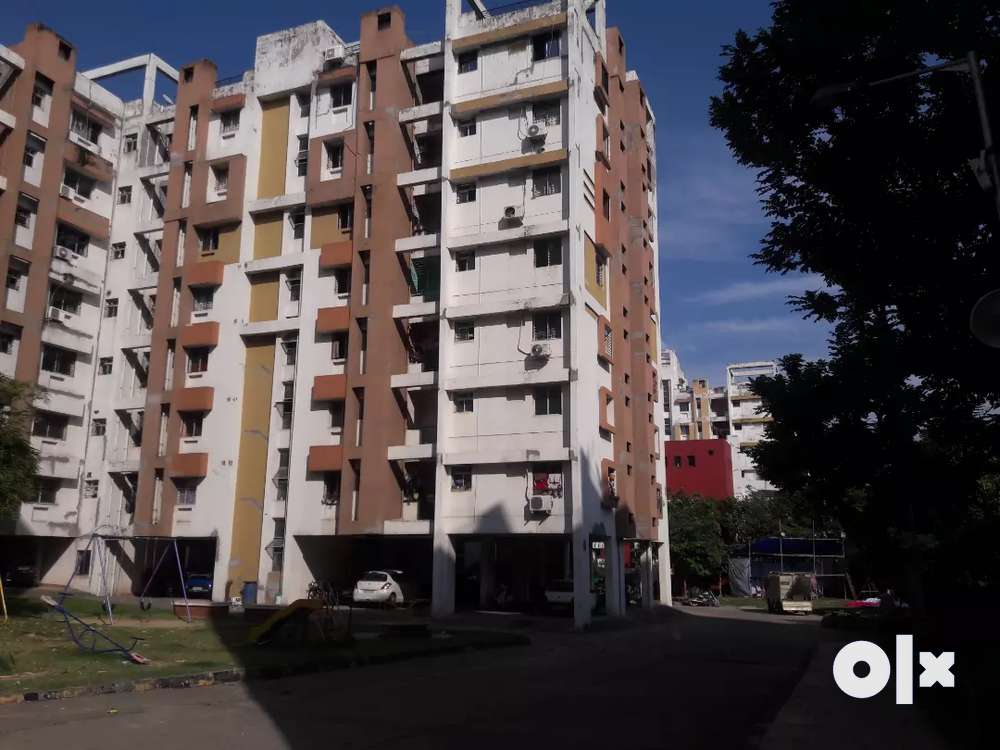 2bhk/ 3bhk farnished/ unfarnished flat for rent.
