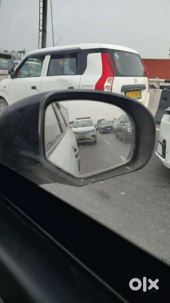 Driver chhahiye dezire gadi ke liye uttam nagar ke pass