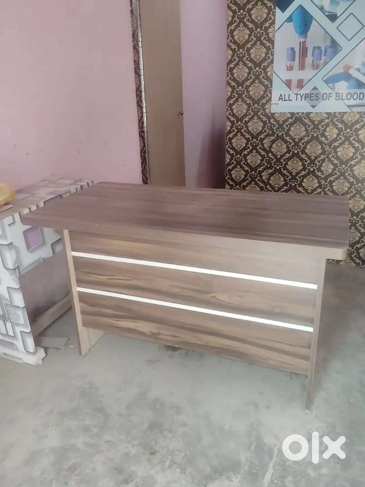 Study computer table new condition