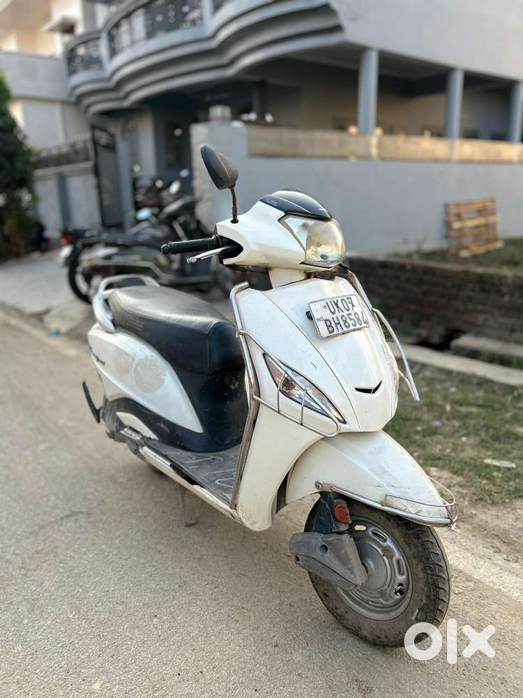 hero maestro 2015 model in brand new condition