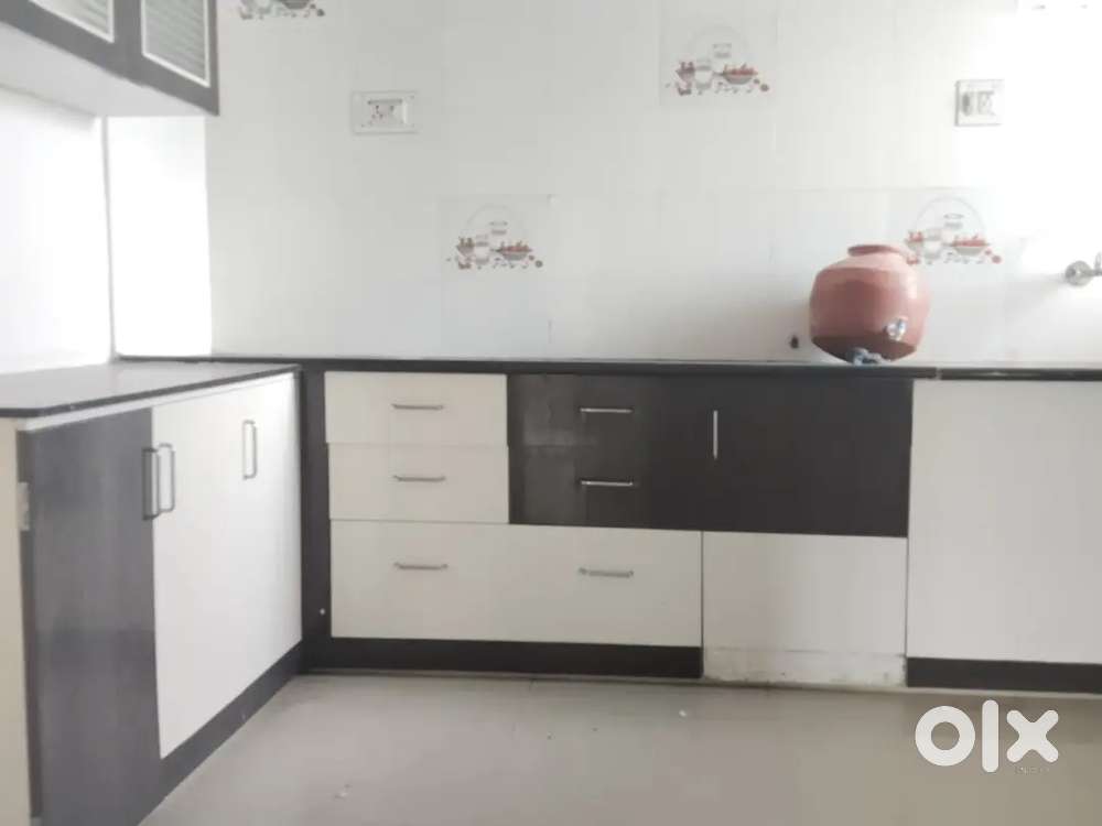 2 bhk flat modular kitchen wardrobe which solar panel available