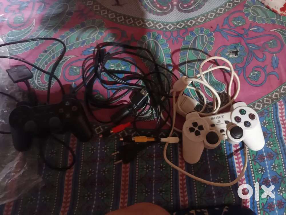 2 remote 2 pendrive power cable tv cable or masin
