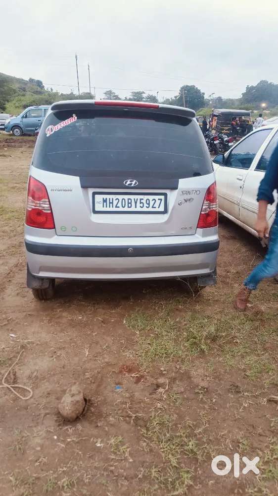 Hyundai Santro 2011 LPG Well Maintained   4 wheel tyre good condition