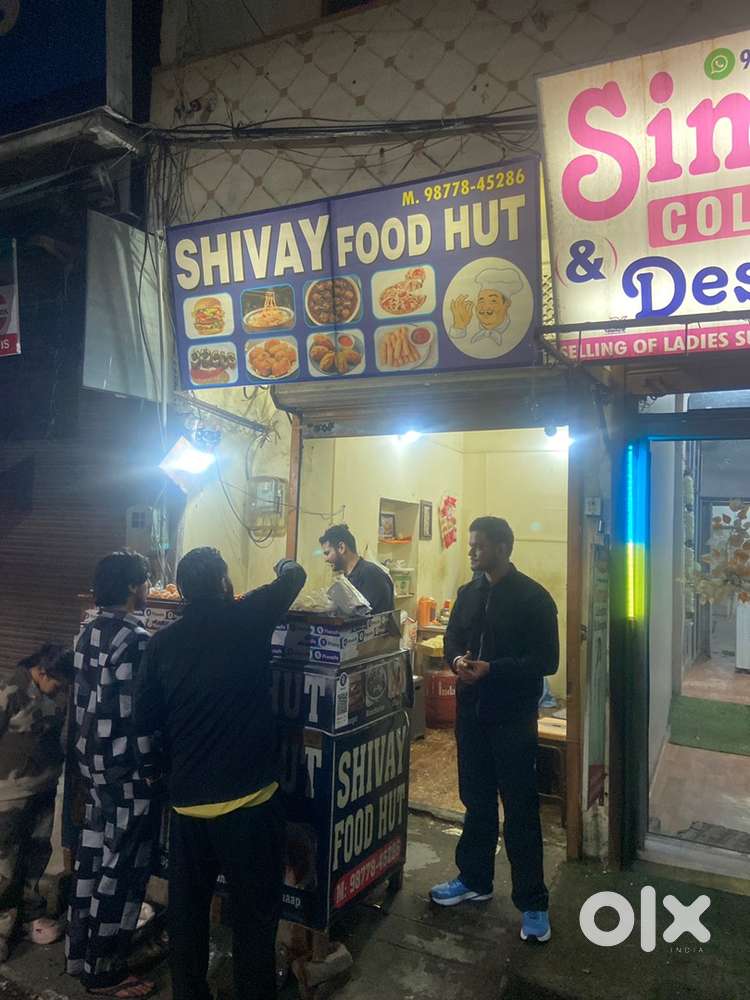 Need 1 responsable person at fast food shop as a helper