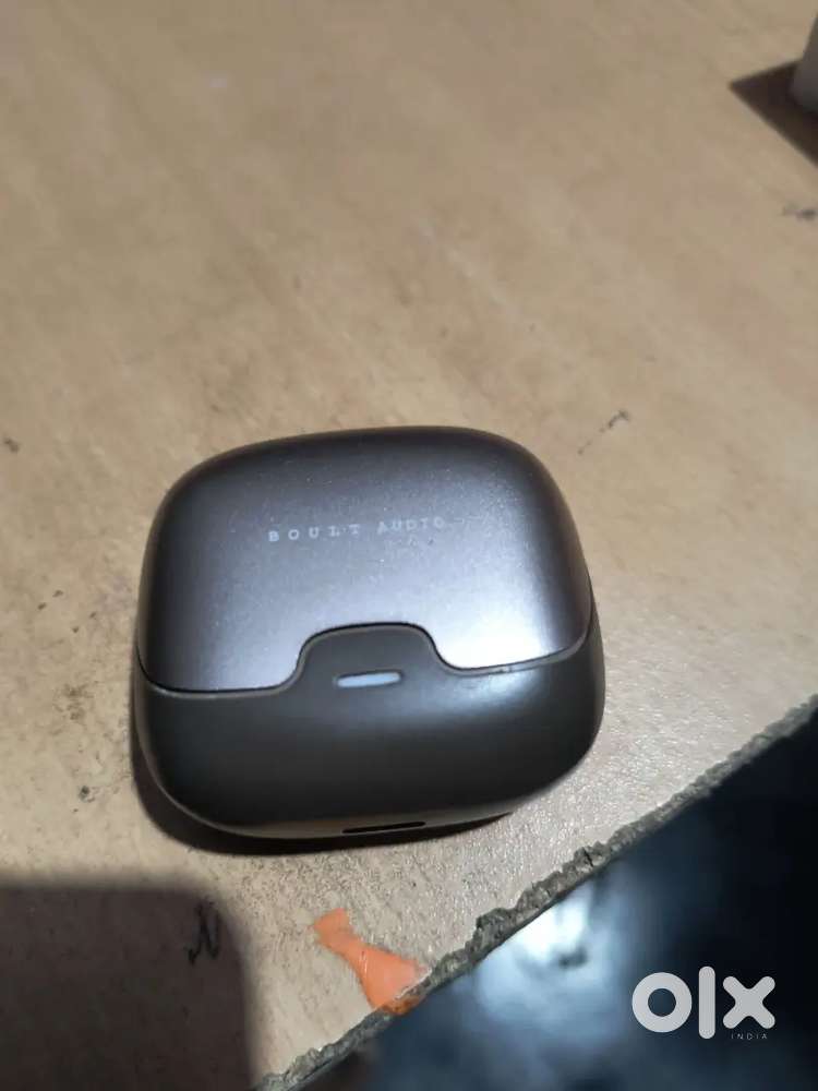 Boult audio earphone
