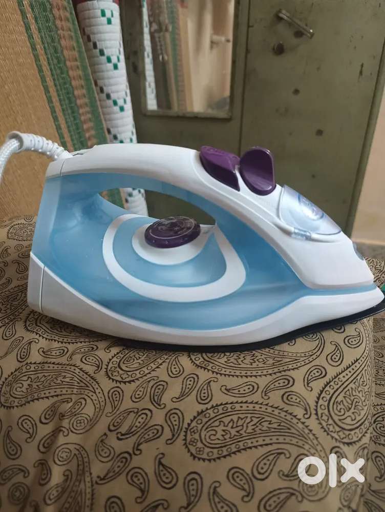Steam iron box